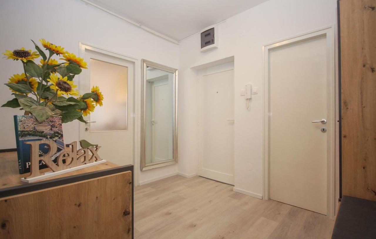 Apartman Nonno พูลา ภายนอก รูปภาพ