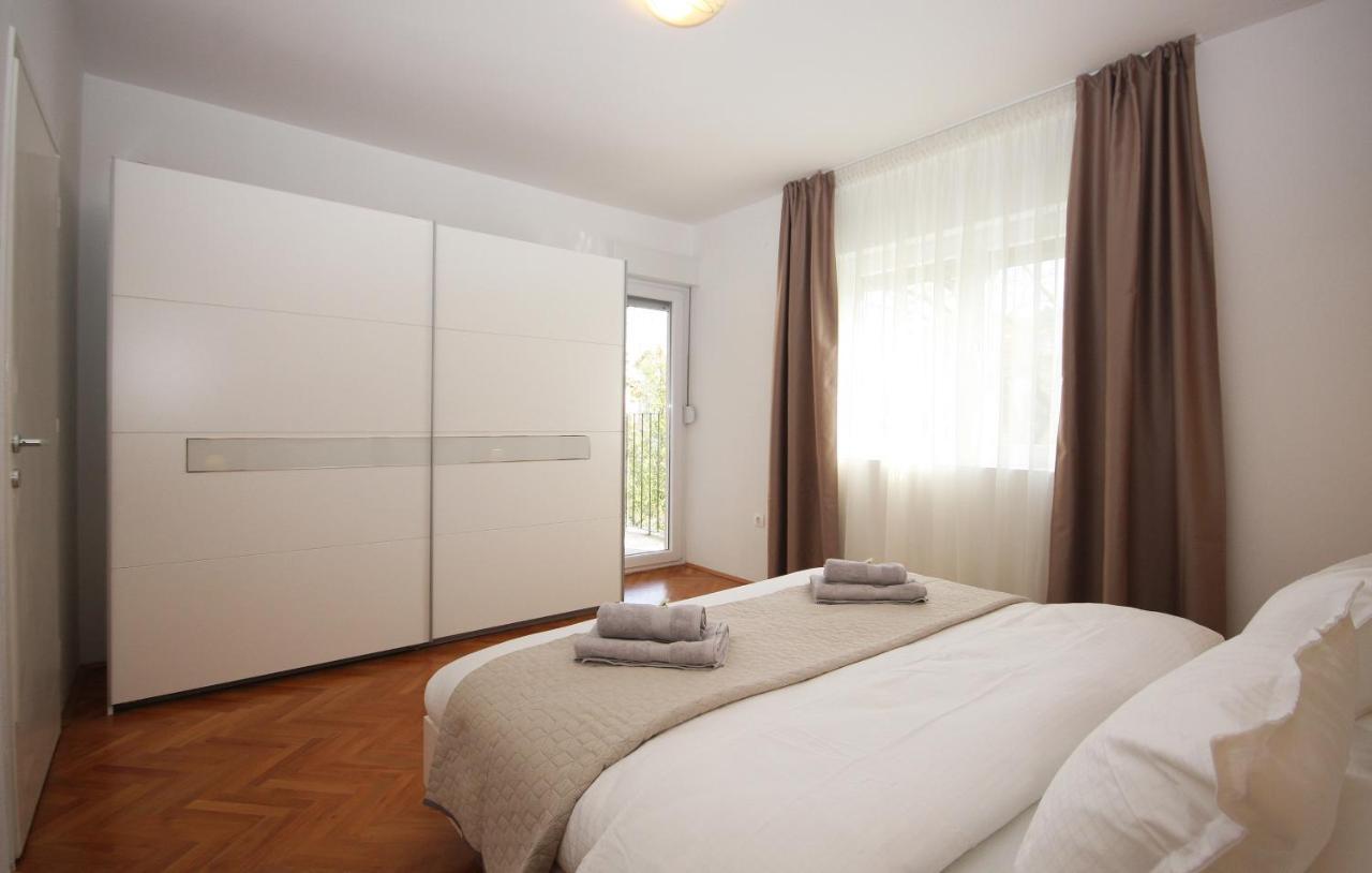 Apartman Nonno พูลา ภายนอก รูปภาพ
